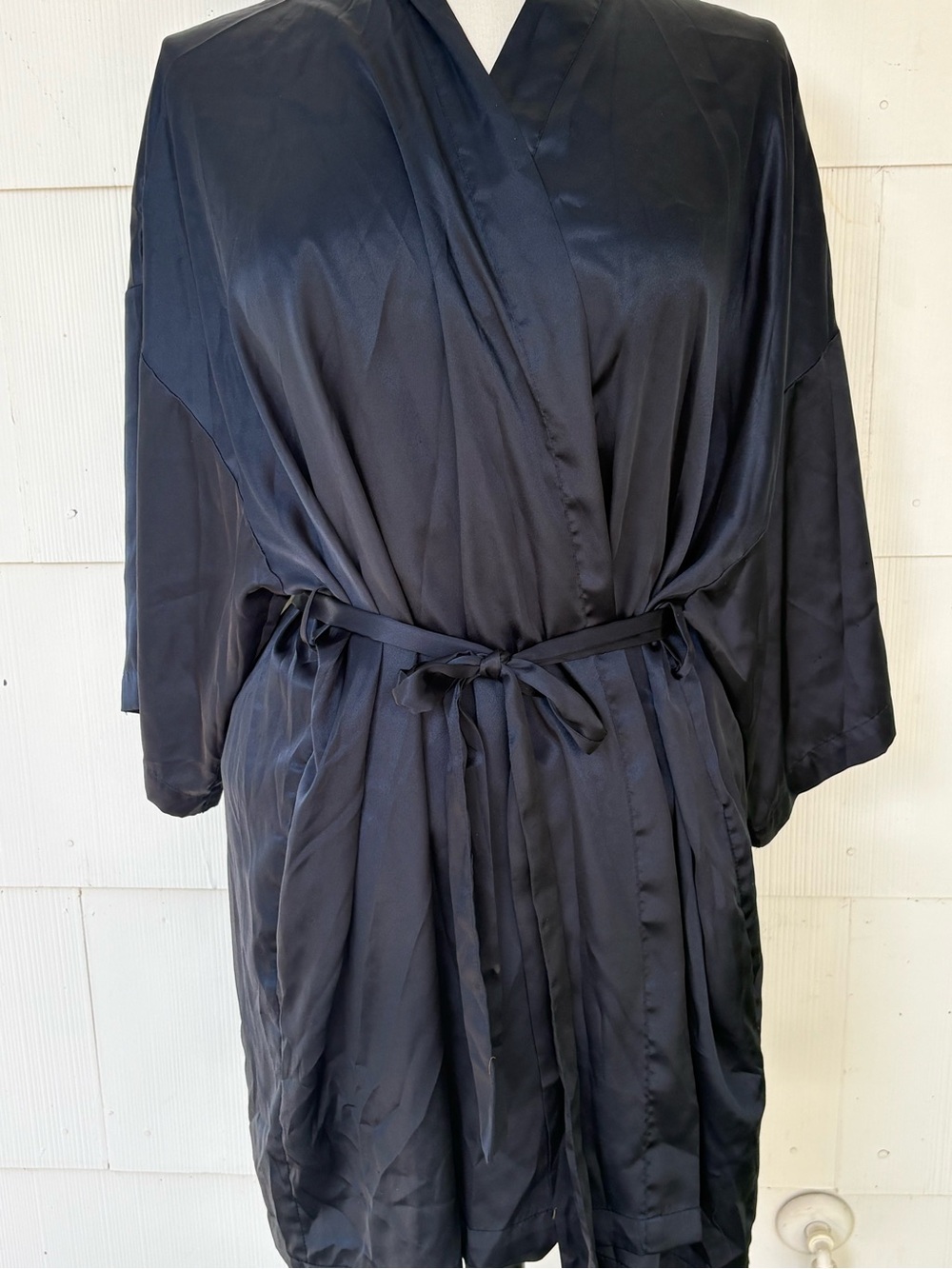 Victoria’s Secret satin kimono robe one size OS dark navy blue silky coquette